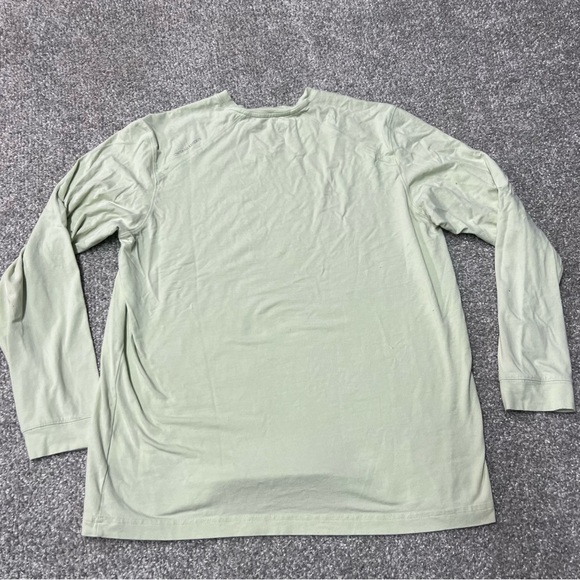 Onward Reserve Shirt Mens Medium Green Long Sleeve Performance Tee Logo - Picture 7 of 8